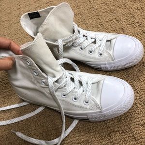 White converse sneakers